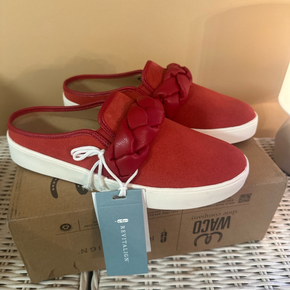 Revitalign orthodic slip on shoes